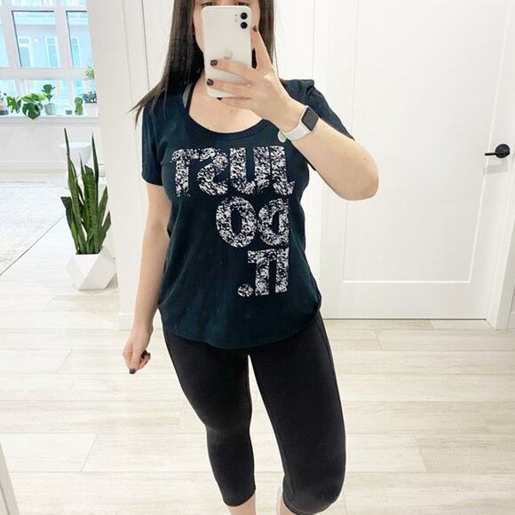 Nike Black 'Just Do It' Short Sleeve Tee - Picture 1 of 5